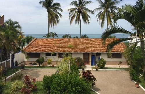 Los Ayala House | BEACHFRONT 3 BR home on Los Ayala Beach