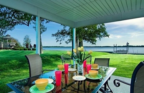 Sandusky House | Beachfront 5 BR/2 Miles from CP & Sports Force