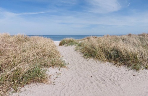 Schonberg Condo | Beachfront Baltic Sea vacation apartment incl. bed linen/towels/energy costs