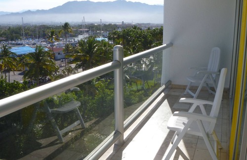Isla Iguana Condo | Beachfront Condo 1 bdrm suite - Mayan Palace Puerto Vallarta