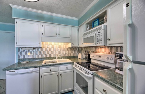 Morehead City Condo | Beachfront Condo w/Boardwalk & Pool Access!