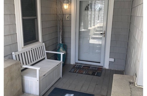 Stone Harbor House | Beachfront Condo with Pool