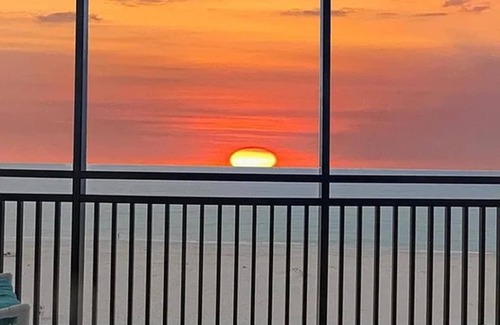 Golden Beach Apartment | Beachfront Condo with Gulf Views in Venice