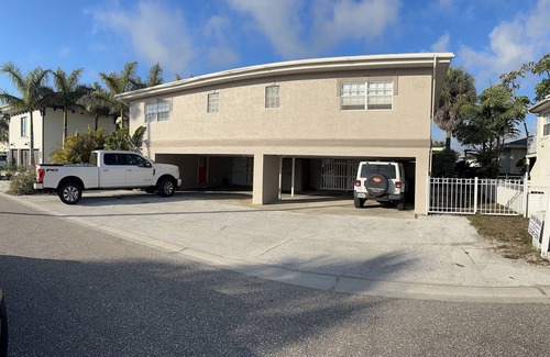 Sunset Reef Cottage | BEACHFRONT - Directly on Redington Beach/Gulf of Mexico