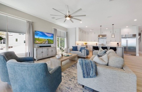 Anna Maria House | Beachfront Home | Pool + Spa | Games | Ocean Views