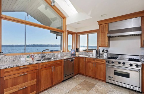 Clinton House | Beachfront I Pool & Hot Tub I Dogs OK I King Bed