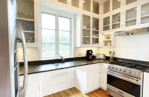Seaside Cottage | Beachfront in Seaside on Double Lot, Amazing Gulf views, sleeps 4 + 2 Bikes!