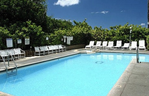 Makaha Condo | BEACHFRONT LEGAL BUDGET CONDO-VIEWS-FREE PKG/WIFI, POOL, HOT TUB, TENNIS/PICKLE7