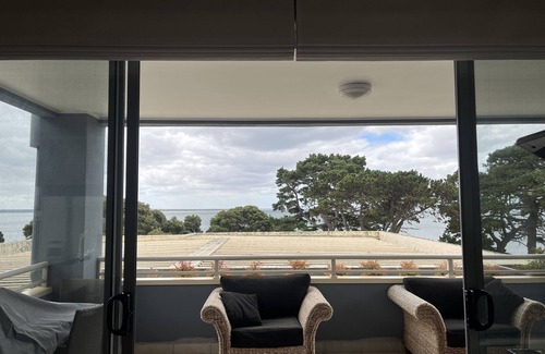 Powlett River Apartment | Beachfront lux The Esplanade Phillip Island