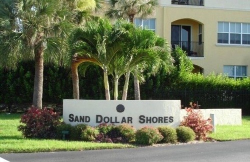 Hutchinson Island South Condo | BEACHFRONT, OCEANFRONT condo ON PRIVATE BEACH