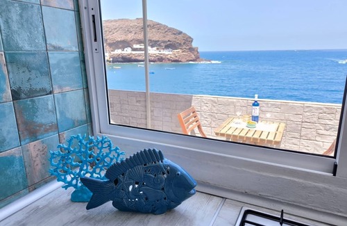 Telde Apartment | Beachfront penthouse in Tufia - Eco retreat with panoramic views