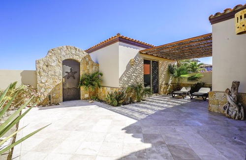 La Paz Villa | BEACHFRONT, PRIVATE POOL, GOLF, Concierge, Daily Maid and Chef-Meal Services at Paraiso del Mar