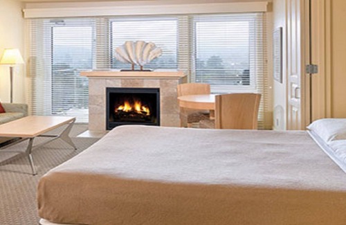 Seaside Gilbert District Resort | Beachfront Resort on the Promenade w/Ocean Views!
