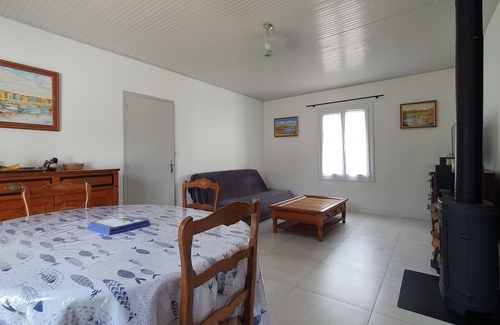 La Faute-sur-Mer House | Beachfront Villa in Private Area, Calm and Sunny, Sleeps 4