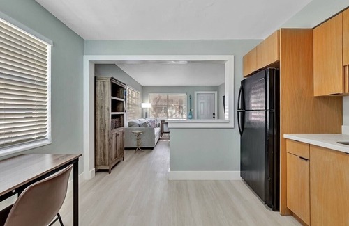 North Beach Apartment | Beachside 1BR Apt – Walk to Hollywood and Dania Beach
