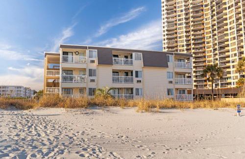 Myrtle Beach Apartment | Beachside 2 BR Condo - Stay for Good!
