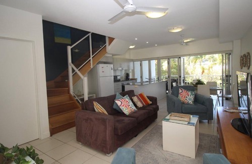 Nelly Bay Apartment | Beachside Apartments, Unit 12