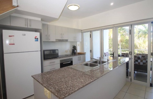 Nelly Bay Apartment | Beachside Apartments, Unit 12