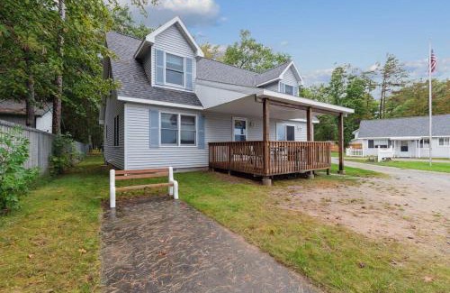 Greenbush House | Beachside Cottages for Groups- Sleeps up to 40