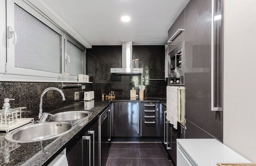 Sant Adria de Besos Apartment | Beachside apartment