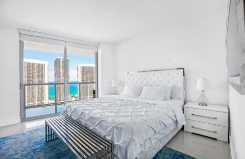 Hallandale Beach Apartment | Beachwalk Resort - Waterfront huge 3-Bedroom apartment with direct ocean-view!