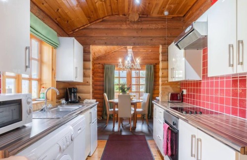 Glen Urquhart House | Bear Cabin by Interhome