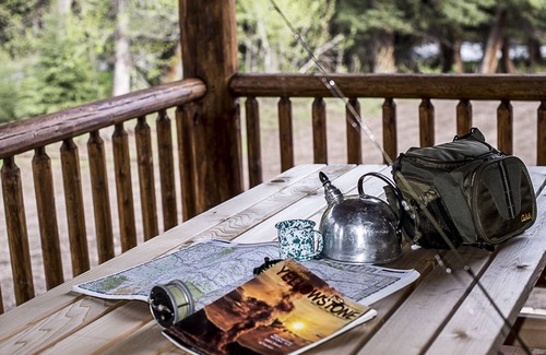 Jardine Cabin | Bear Creek Cabin 3 - 2 bed, 2 bath cabin, sleeps 6