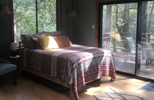 Boulder Creek Cabin | Bear Creek Cabin 100% Secluded Disinfected Refuge