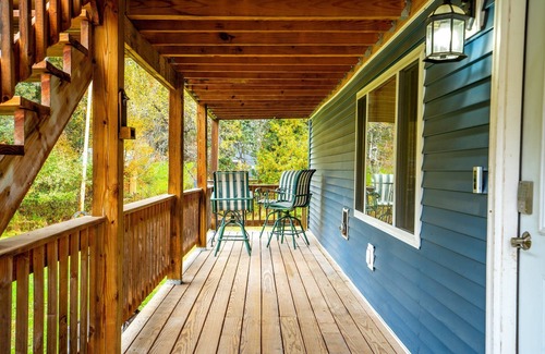 Eustis Apartment | Bear Cub Charming 2-bedroom apartment near Sugarloaf on Snowmobile/ATV trails