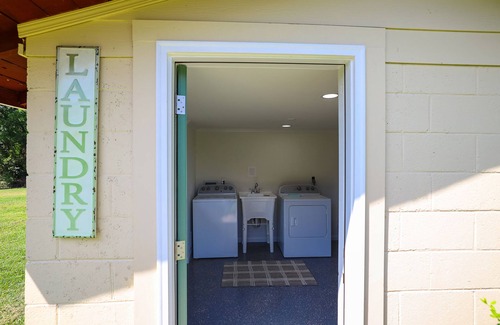 Helen Cottage | Bear Footin Cottage - 3rd Night Free!