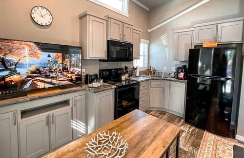 Ruidoso Cabin | Bear Hug Cabin Summar