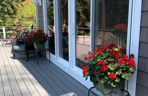 Meredith House | Bear Island Paradise, Lake Winnipesaukee - access by boat only