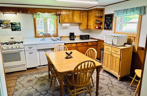 Slate Run House | Bear Run Lodge-Creek front, steps away from everything!