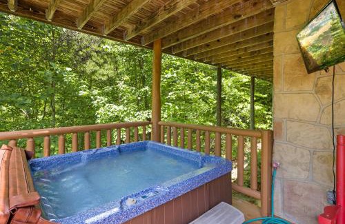 Gatlinburg - Pigeon Forge House | Bearadise Ridge A rustic cabin in the heart of Wears Valley just 4 miles from the GSMNP entrance