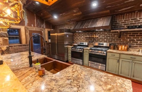 Huntsville Cabin | Bearshield Lodge