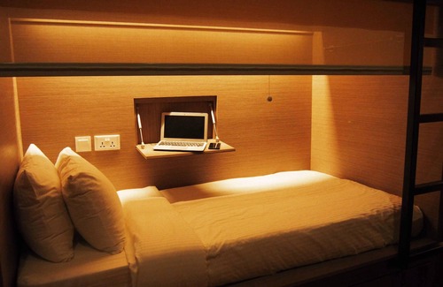 Financial District Singapore Hotel | BEAT. Capsule Hostel @ Boat Quay