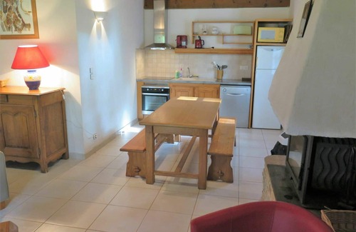 Blanquefort-sur-Briolance House | Beautiful private villa for 4 guests with WIFI, private pool, TV, terrace, pets allowed and park.