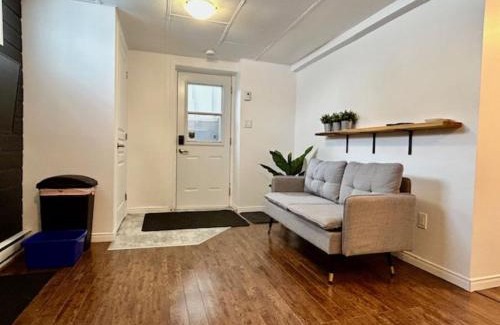 Val-d'Or Apartment | Beau studio 2 chambres