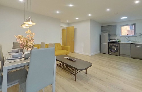 Coventry City Centre Apartment | Beauchamp House, 2-bed apartment Covstays