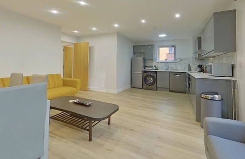 Coventry City Centre Apartment | Beauchamp House, 2-bed apartment Covstays