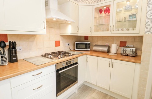 Colwyn Bay Cottage | BEAUSITE, pet friendly, character holiday cottage in Colwyn Bay