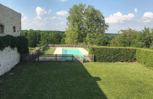 Saint-Michel-de-Montaigne House | Beautiful Farm 16E Century Next to Montaigne Castle
