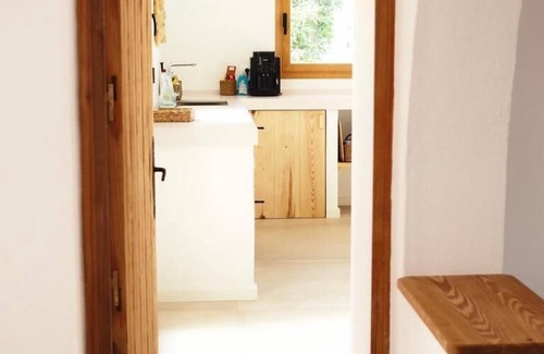 Sant Josep de sa Talaia House | Beautifully renovated vila 2 steps from the beach (max 8 adults or 6 adults and 4 children)