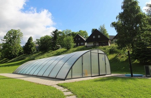 Rudnik u Vrchlabi House | Beautiful private villa for 6 guests with WIFI, pool, TV, terrace, pets allowed and parking