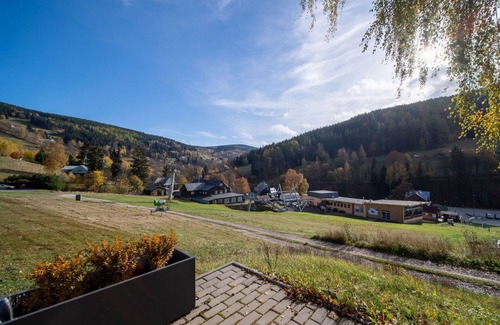 Velka Upa Apartment | Beautiful apartment for 4 guests with WIFI, TV, terrace, pets allowed, panoramic view and parking