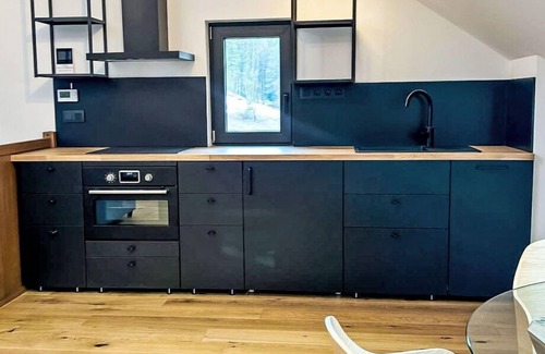 Janske Lazne Apartment | Beautiful apartment for 4 guests with WIFI, TV, balcony and parking