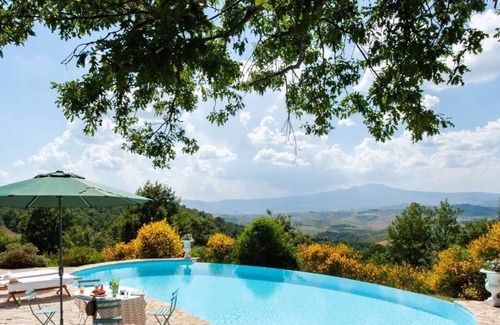 San Casciano dei Bagni Villa | Beautiful Tuscan farmhouse with private pool