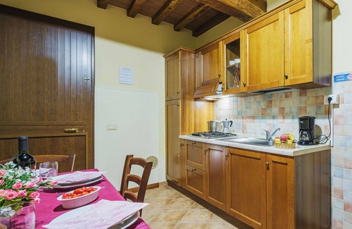 Orentano Apartment | Beautiful apartment for 7 people with WIFI, pool, A/C, TV, patio and parking