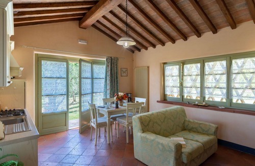 Castiglion Fiorentino House | Beautiful private villa for 3 guests with private pool, WIFI, TV, terrace and pets allowed