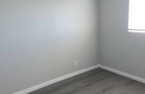 Eastside Apartment | Beautiful 1 Bedroom, 1 Bath Entire Apartment with Air Conditioner, Fridge.